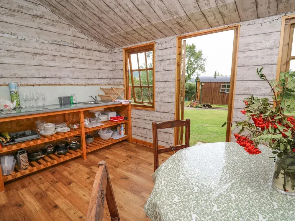 Tilly Gypsy-style Caravan Hut