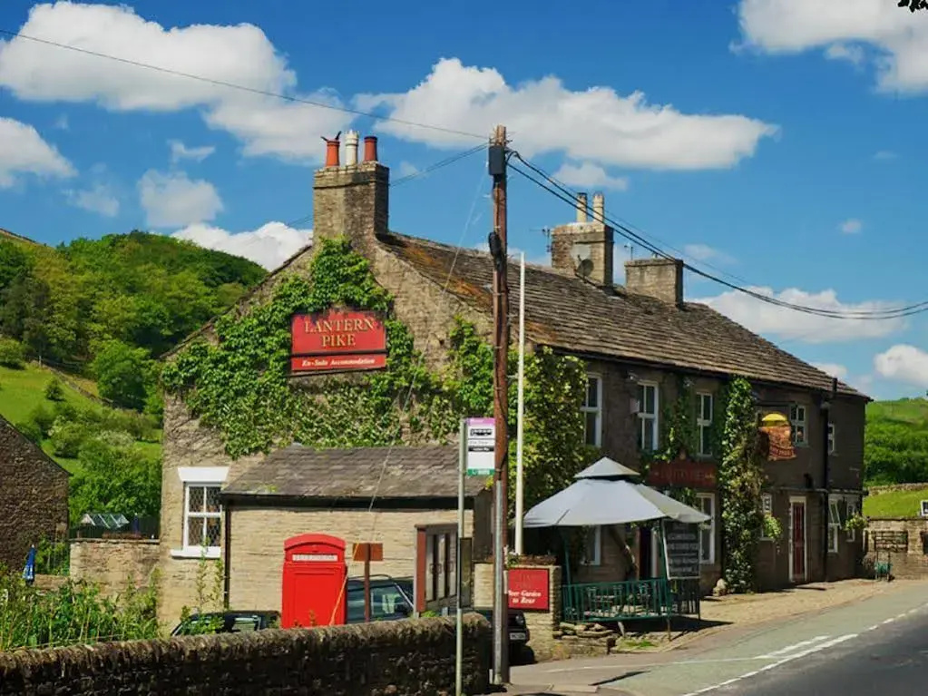 The Lantern Pike Inn