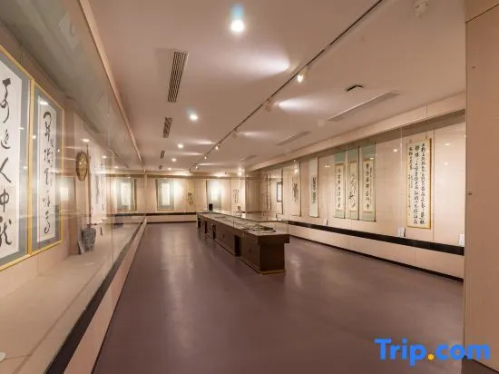 Zheyue Hotel (Shaoxing Lu Xun Hometown Cangqiao Straight Street)