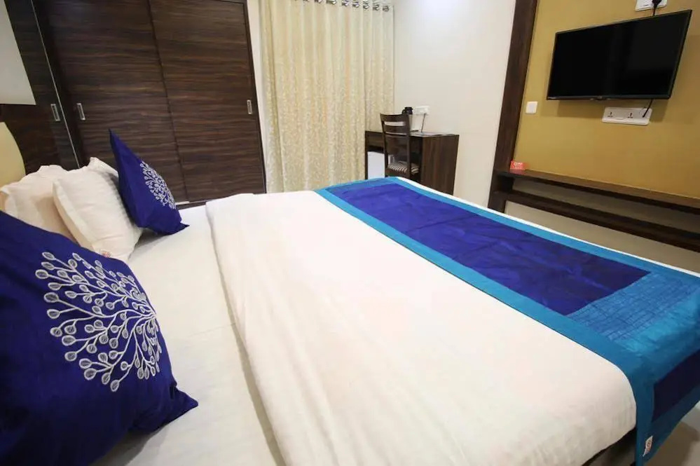 OYO Rooms Ahmedabad Airport Gandhinagar Highway
