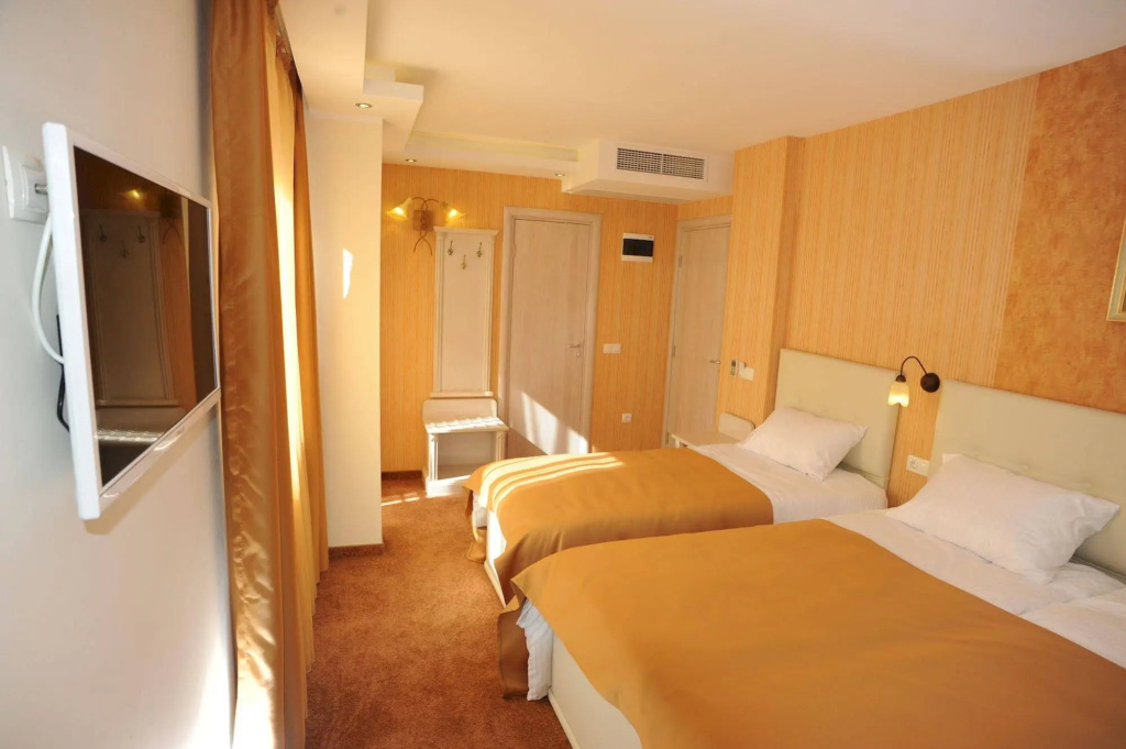 Хотел Адриа/hotel Adria