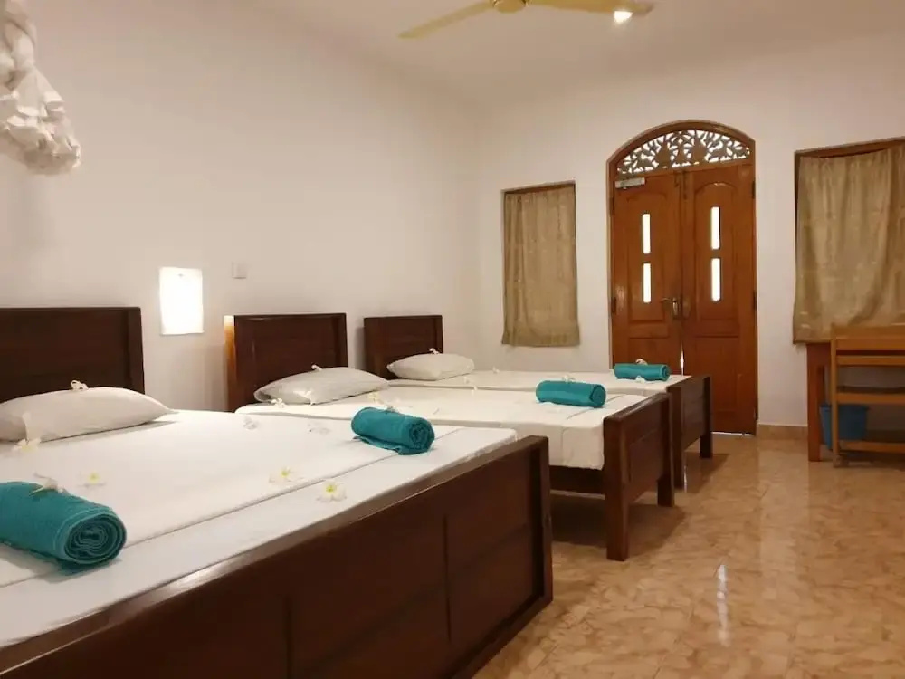 Rupa's Hotel Arugambay