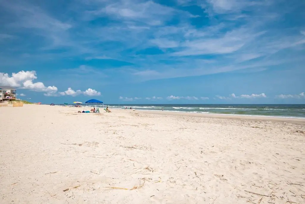 Just Beachy by Oak Island Accommodations