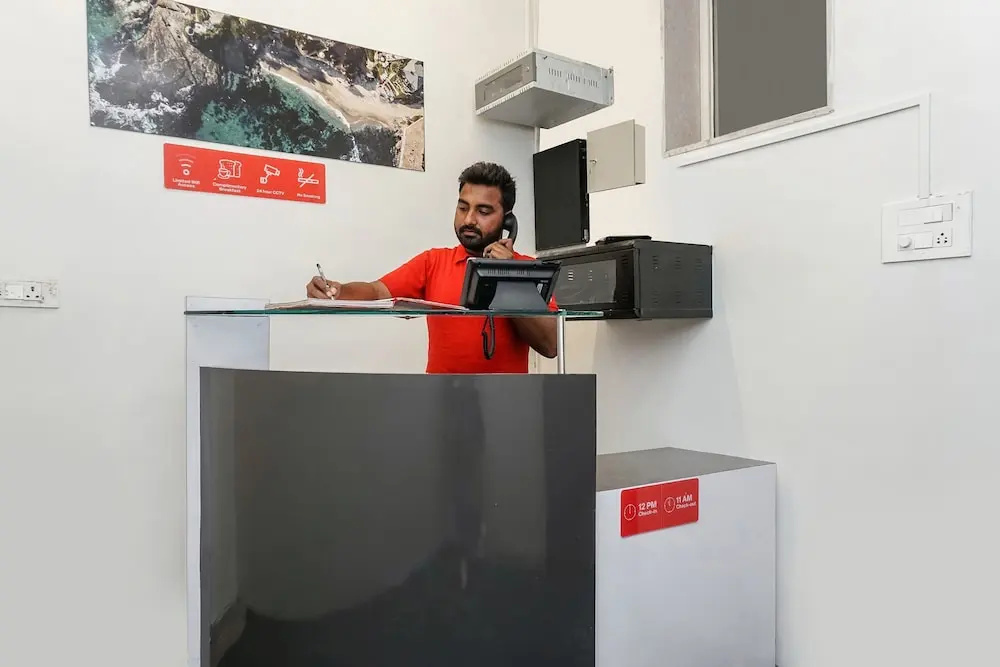 Hotel I Suite 2 By OYO Rooms