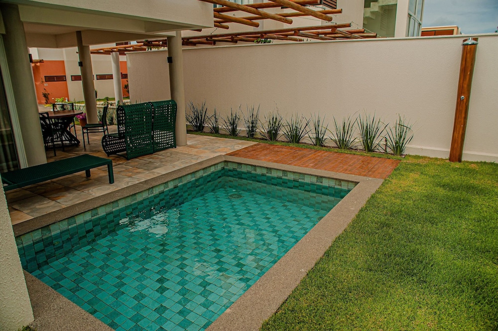 Flamingos #27 - Casa com Piscina by Carpediem