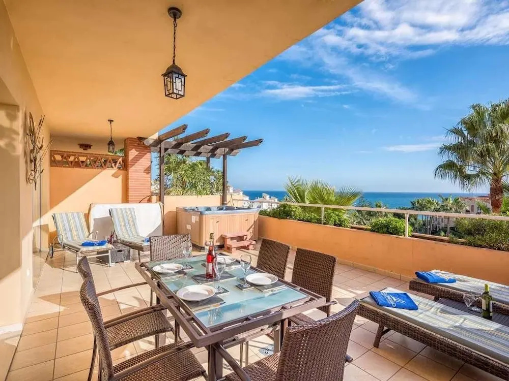 Malibu Apartments