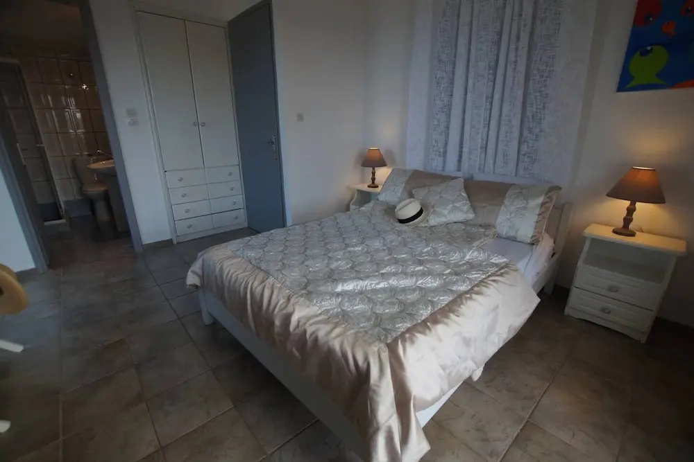 Semi Detached Stone House Great Location