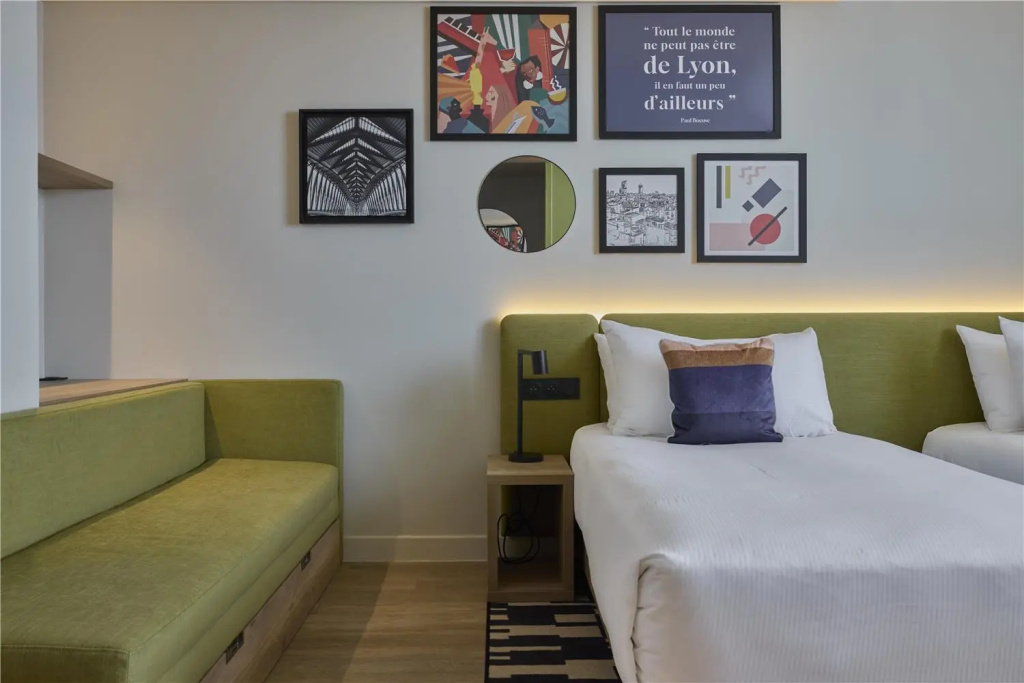 Hampton By Hilton Lyon Airport