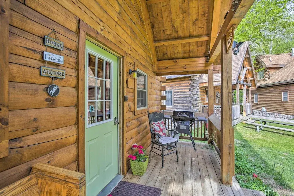 Resort Cabin w/ Fire Pit: Golf, Hike and Play!