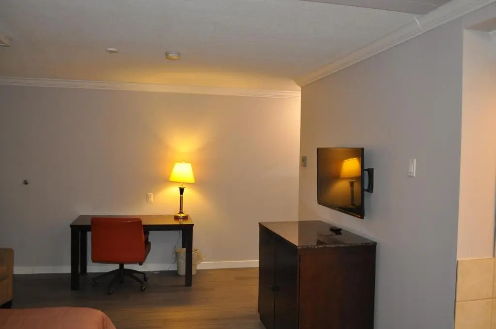 Travelodge by Wyndham Langley