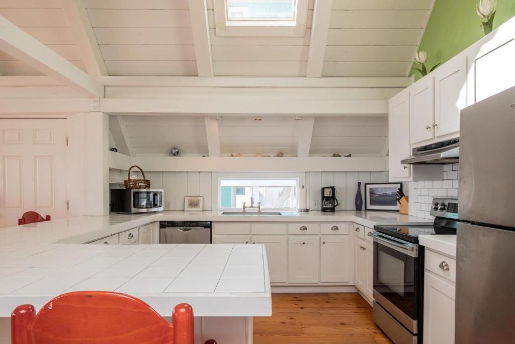Cuddlefish by Oak Island Accommodations