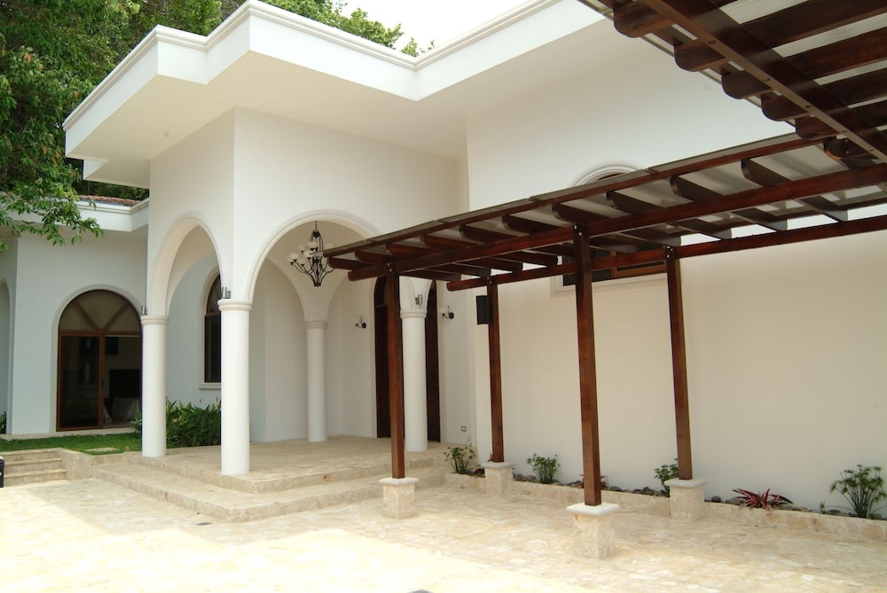 Casa Blanca