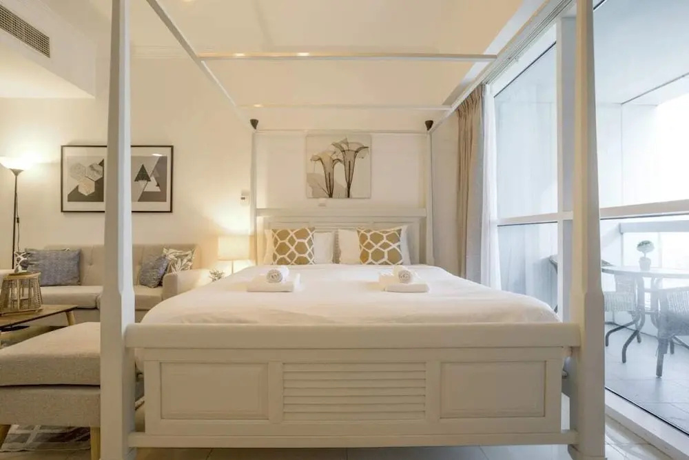 Elegant Apartment Close to The Metro!