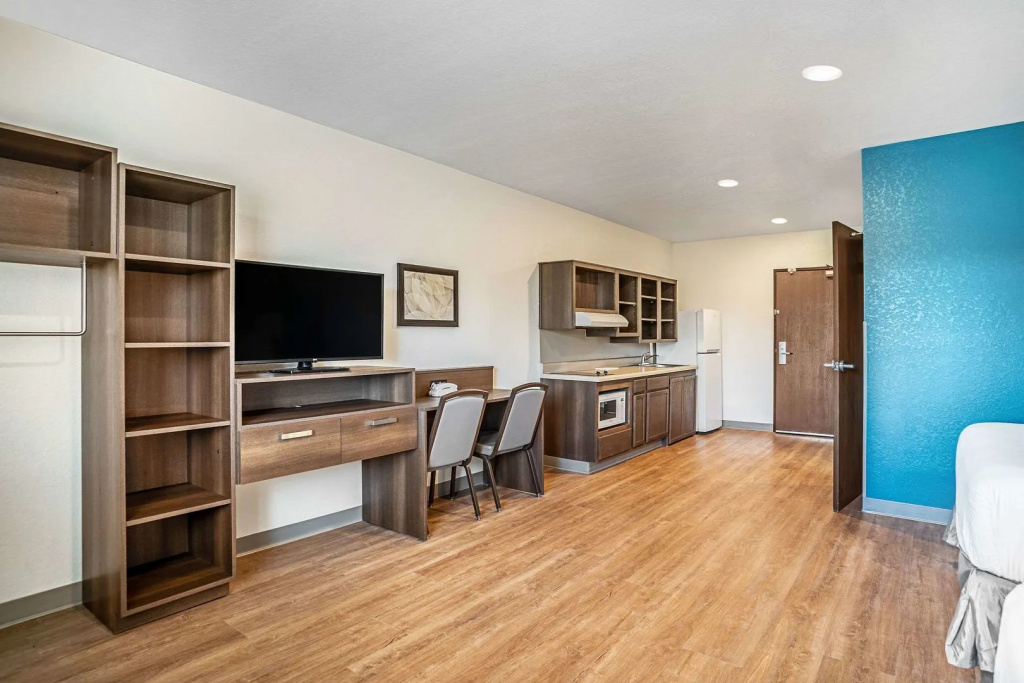 WoodSpring Suites Naples East