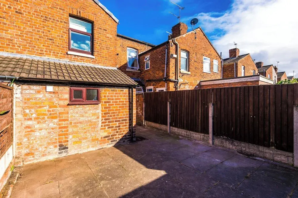 129 Walthall St Crewe