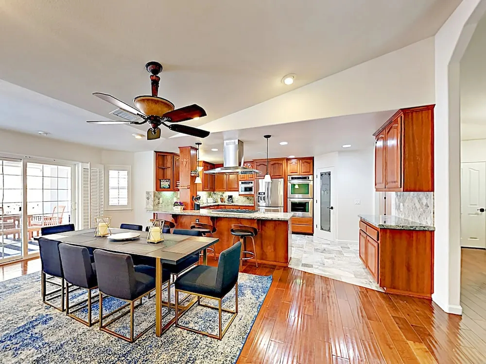 2350 Paso Robles - 3 Br Home