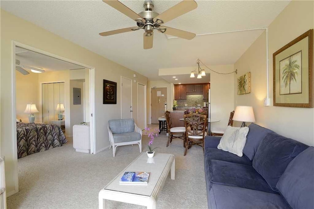 Maui Banyan H210 - One Bedroom Condo