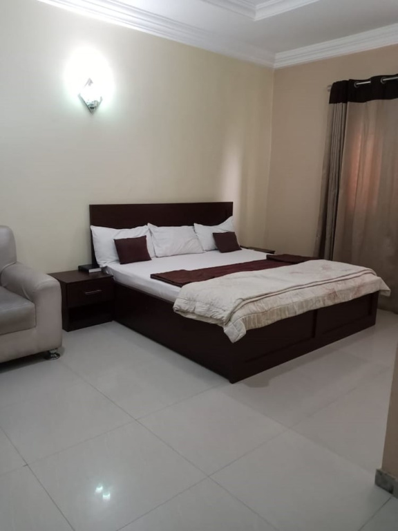 Gyeuti Citi Hotel and Suites