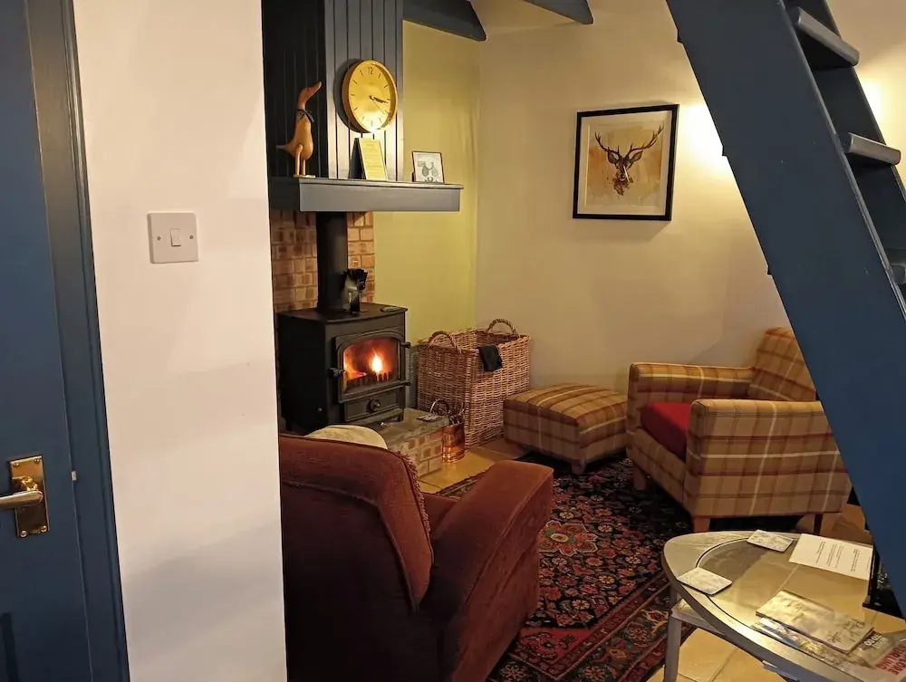 The Bothy Claymires Loch Lomond & Stirling