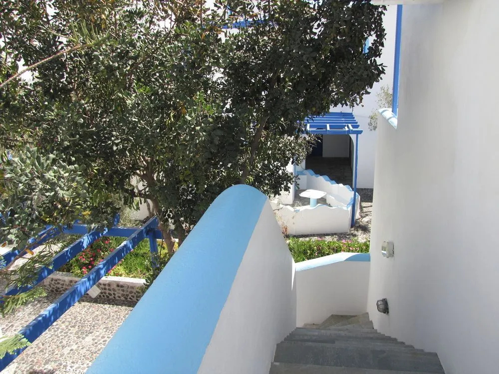 Studios Apartments Perivolos