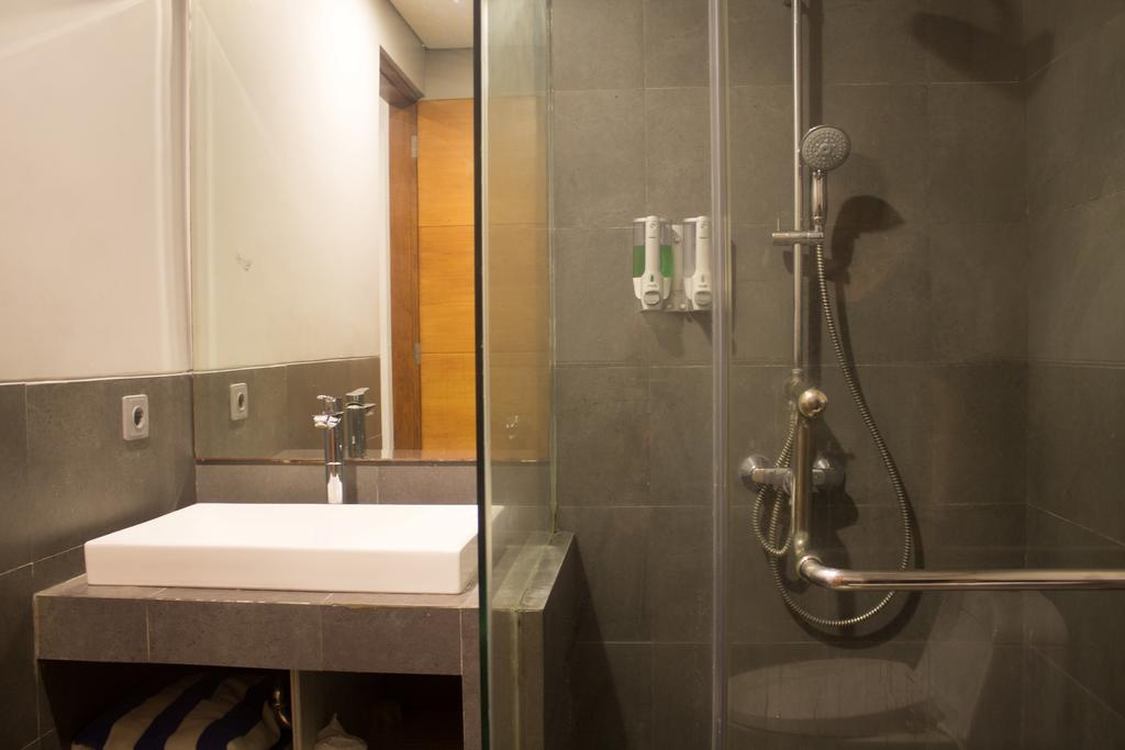 Kamini Legian Hotel