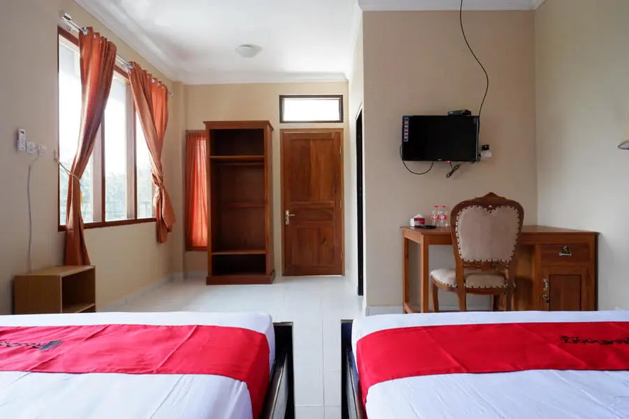 RedDoorz near Terminal Wates Kulon Progo