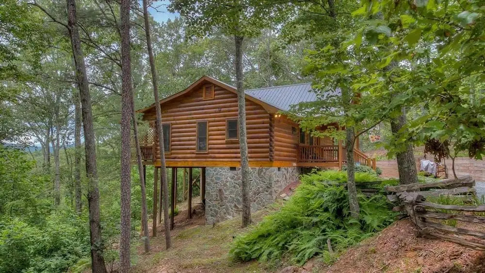Lil' Slice of Heaven by Escape to Blue Ridge