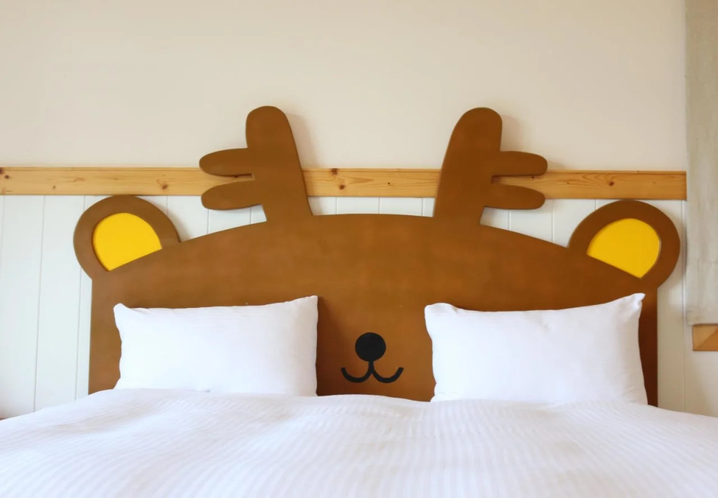 Bear Meets Moose Homestay B&B