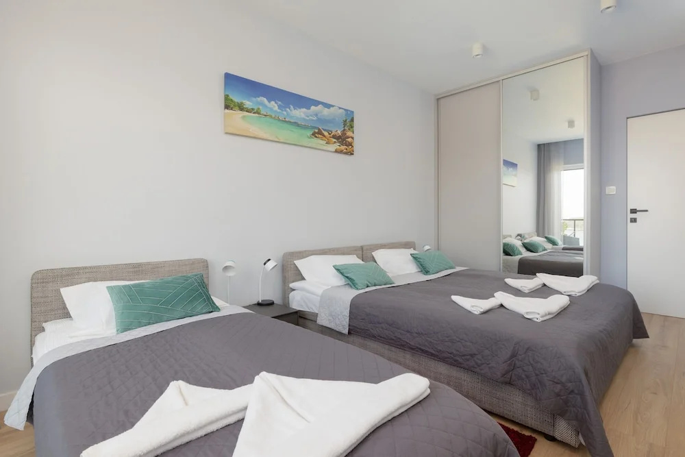 Riverfront Apartment by Renters