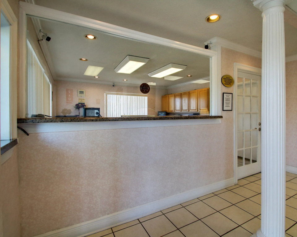 Econo Lodge Meridian South