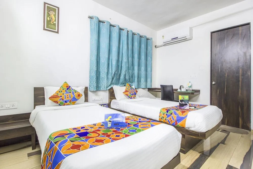 FabHotel House Khas Suites