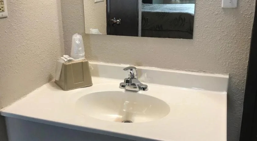 Regency Inn & Suites