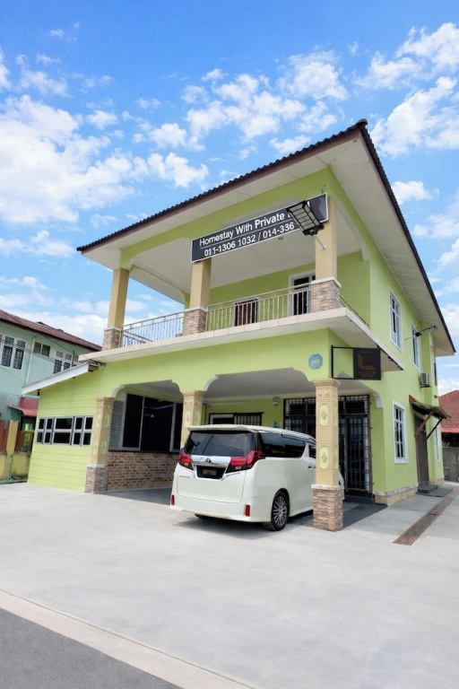 Kota Bharu Family Bungalow Homestay