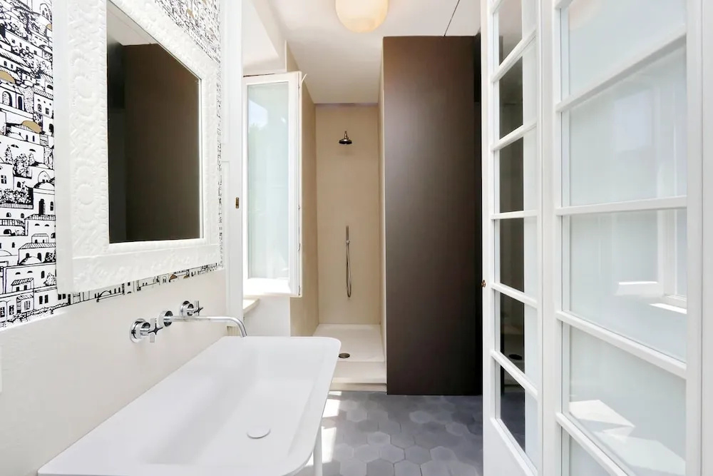 Wonderful 1bdr Apt. Near Colosseum