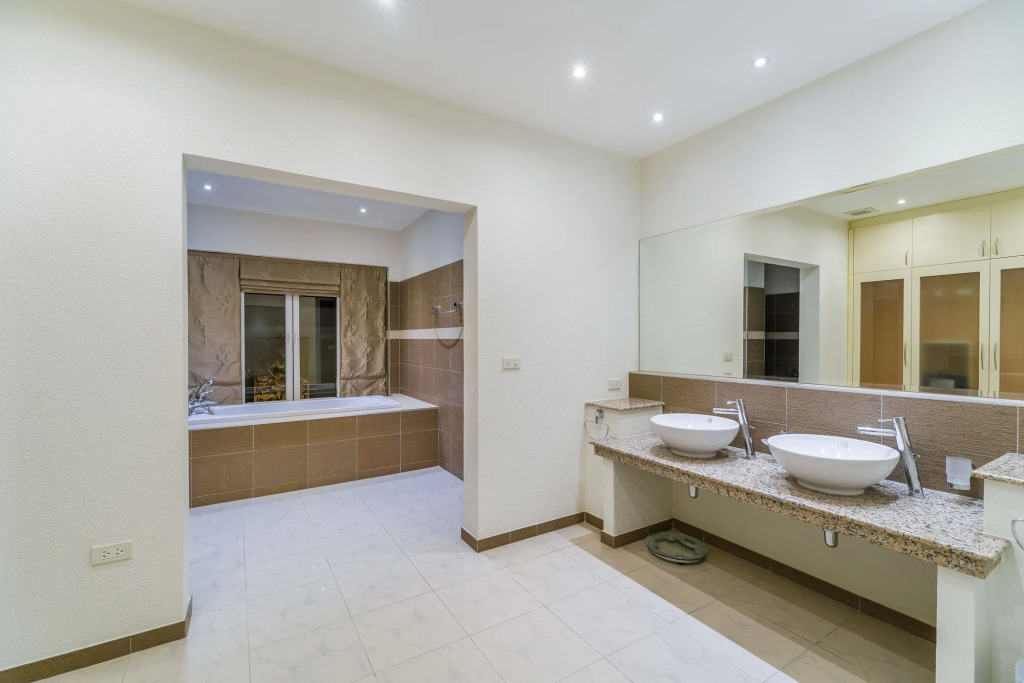 Pool Villa Pattaya H52