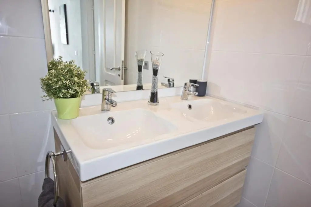 Club Valena 3, modern apartment, Wifi, close to amenities, beach at Matagorda