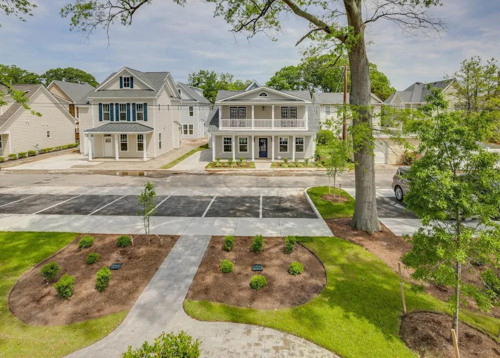 Gorgeous New Modern Farmhouse-style Townhouse Just Blocks From the Virginia Beach Oceanfront