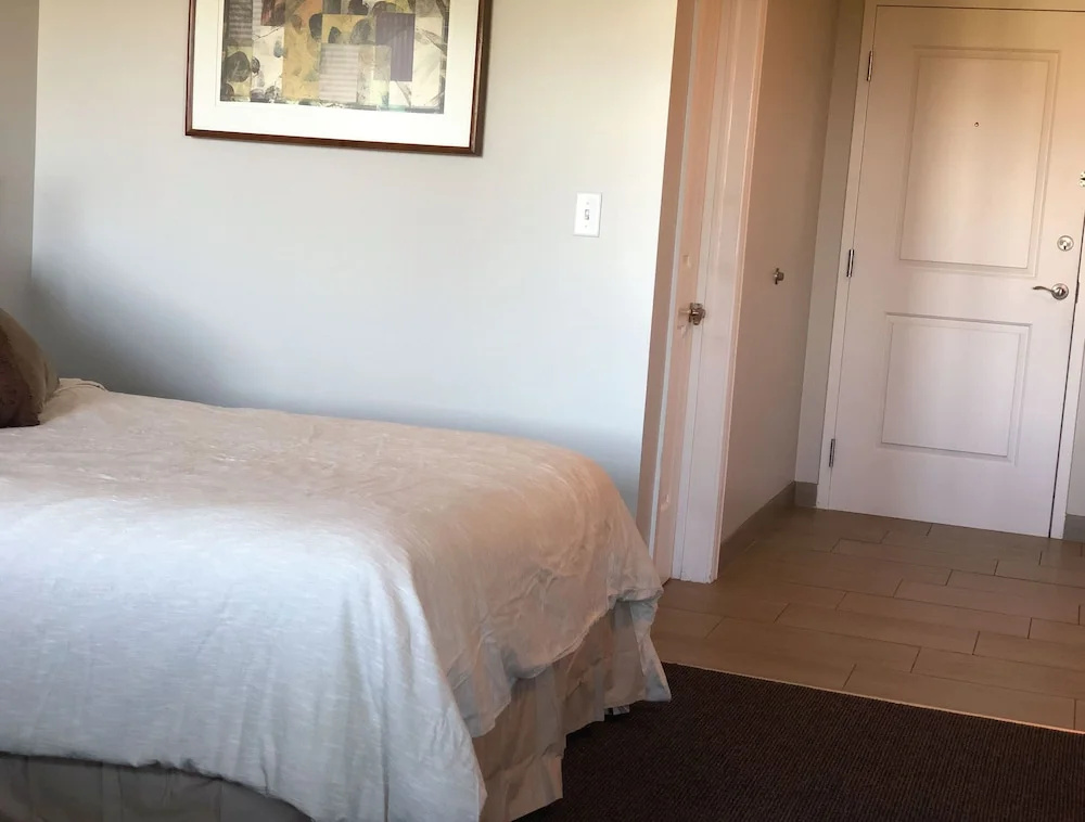 Brinton Suites