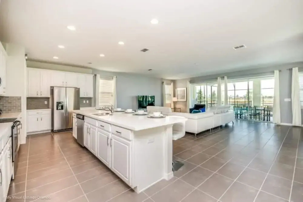 9063 SR - Solara - Luxury 9 Bed Villa With Games Room