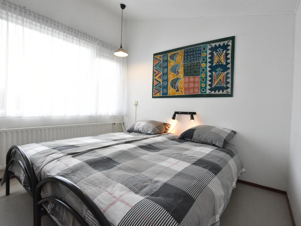 Modern Holiday Home in Nieuwvliet with Garden
