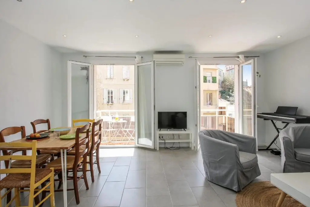 Magnificent bright flat a 5 min walk from the beach in Marseille - Welkeys