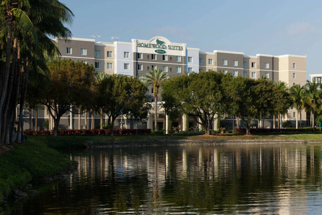 Homewood Suites Miami Airport/Blue Lagoon