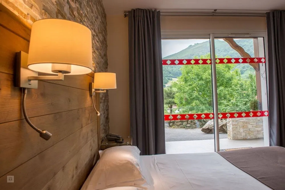 Logis Hotel Erreguina