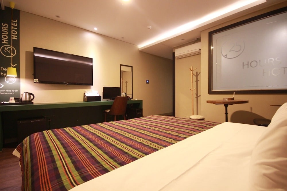 Deokcheon Den Basta Hotel