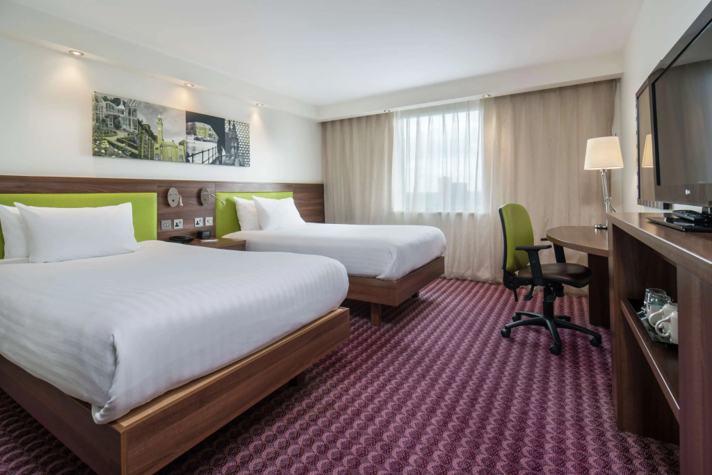 Hampton by Hilton Birmingham Broad Street