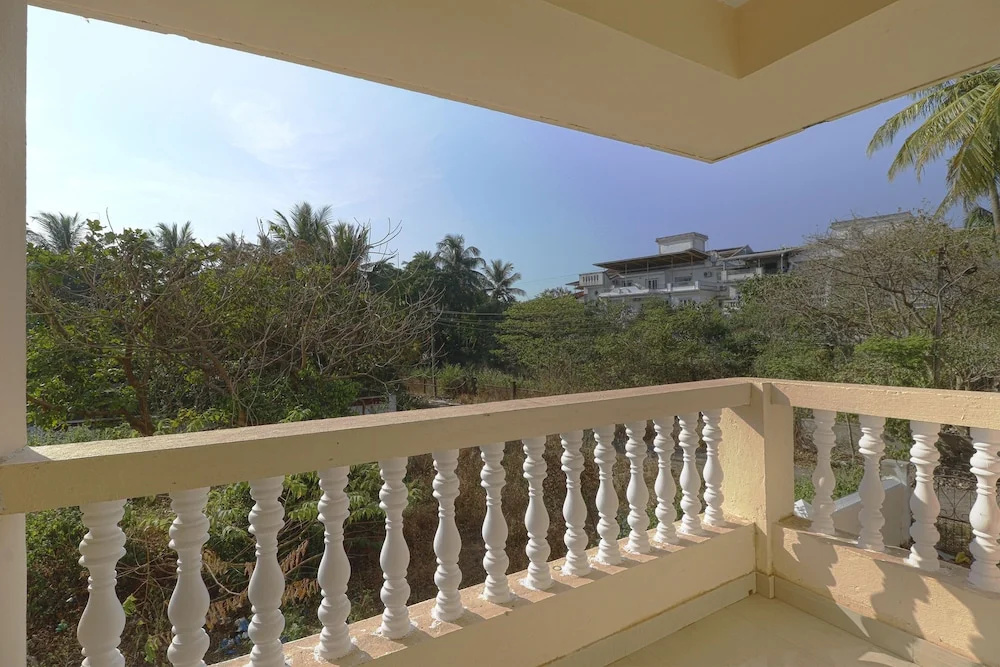 OYO 24515 Home Design 2BHK Porvorim