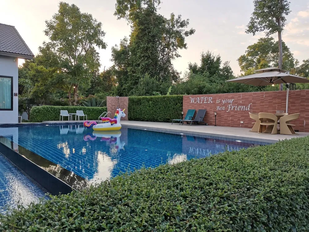Penny-Farthing Private Pool Villa