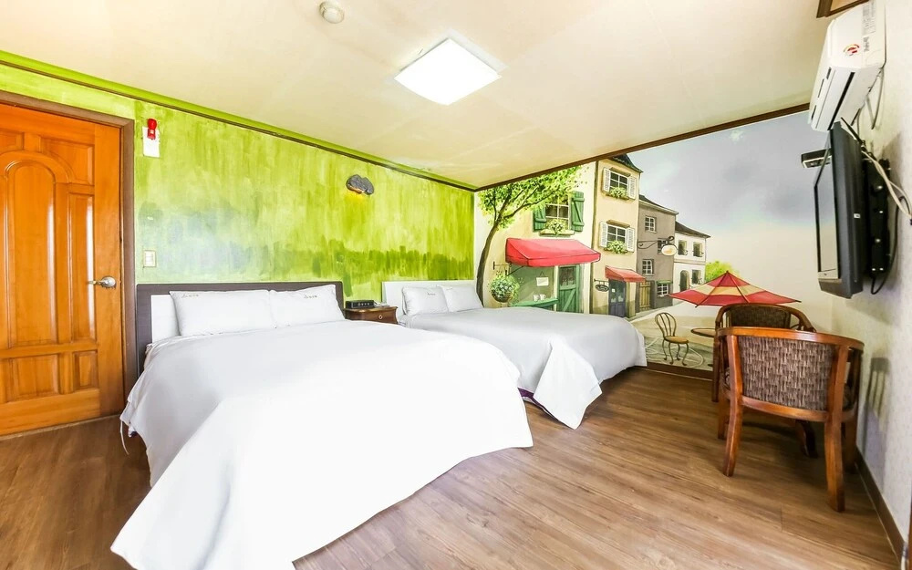 Top Motel