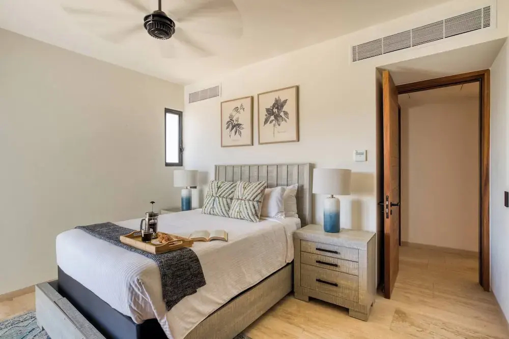 Group Apt #13 #16, no View, 3br, 12 pax