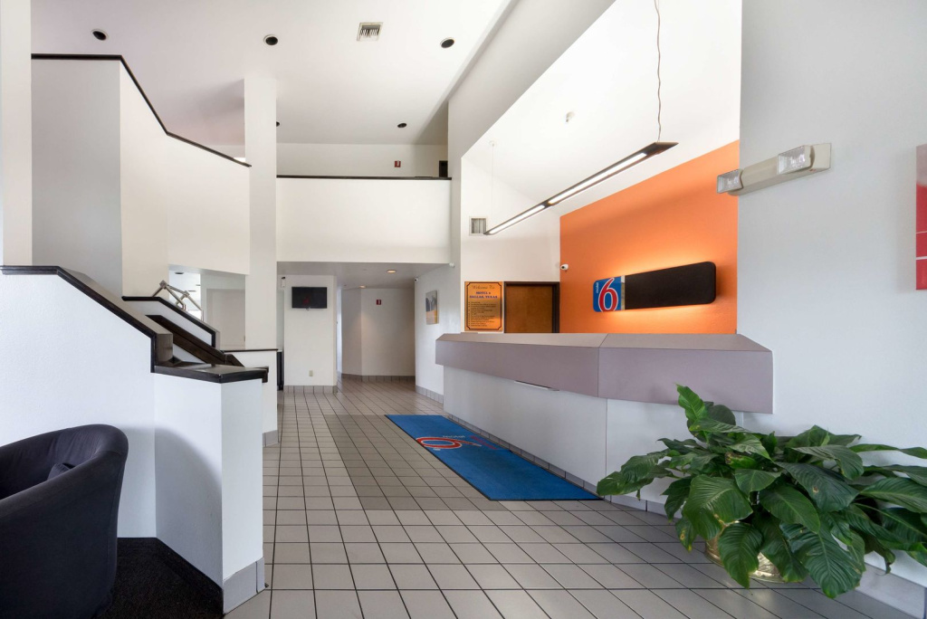 Motel 6-Dallas, TX - Northeast